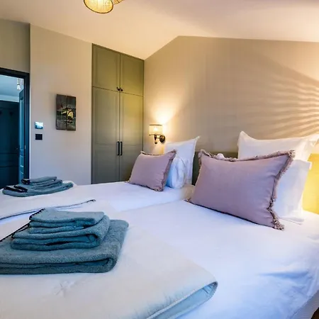 בית נופש Etxe Batua - Keyweek Renovated Basque With Heated Pool *