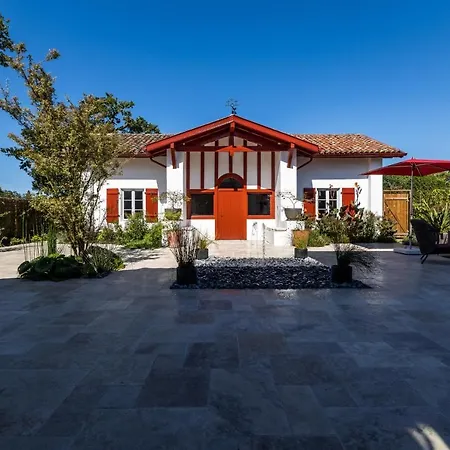 Etxe Batua - Keyweek Renovated Basque With Heated Pool בית נופש *
