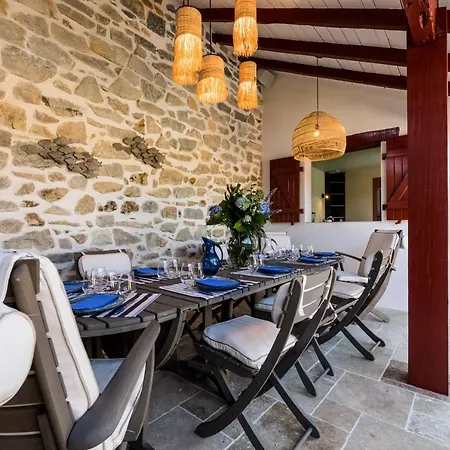 בית נופש Etxe Batua - Keyweek Renovated Basque With Heated Pool ארסנגואה