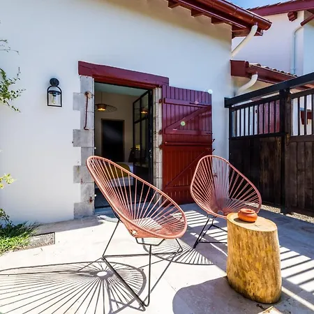Etxe Batua - Keyweek Renovated Basque With Heated Pool בית נופש