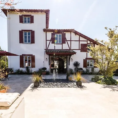 בית נופש Etxe Batua - Keyweek Renovated Basque With Heated Pool ארסנגואה